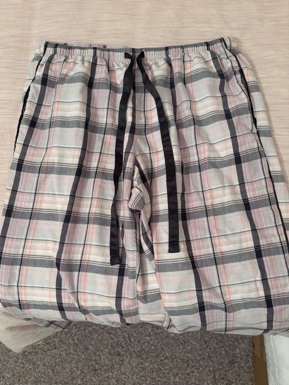 Victoria's Secret Plaid Pyjamas - Gray, Pink, & Black